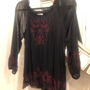 Eliane Rose Black and Red Blouse size Large